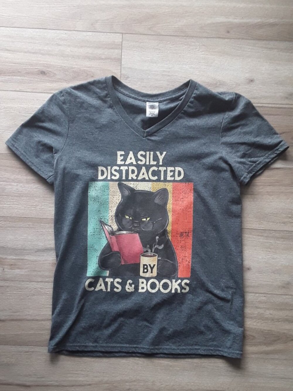 Easily Distracted by Books and Cats Gray shirt, Size Small - V-Neck